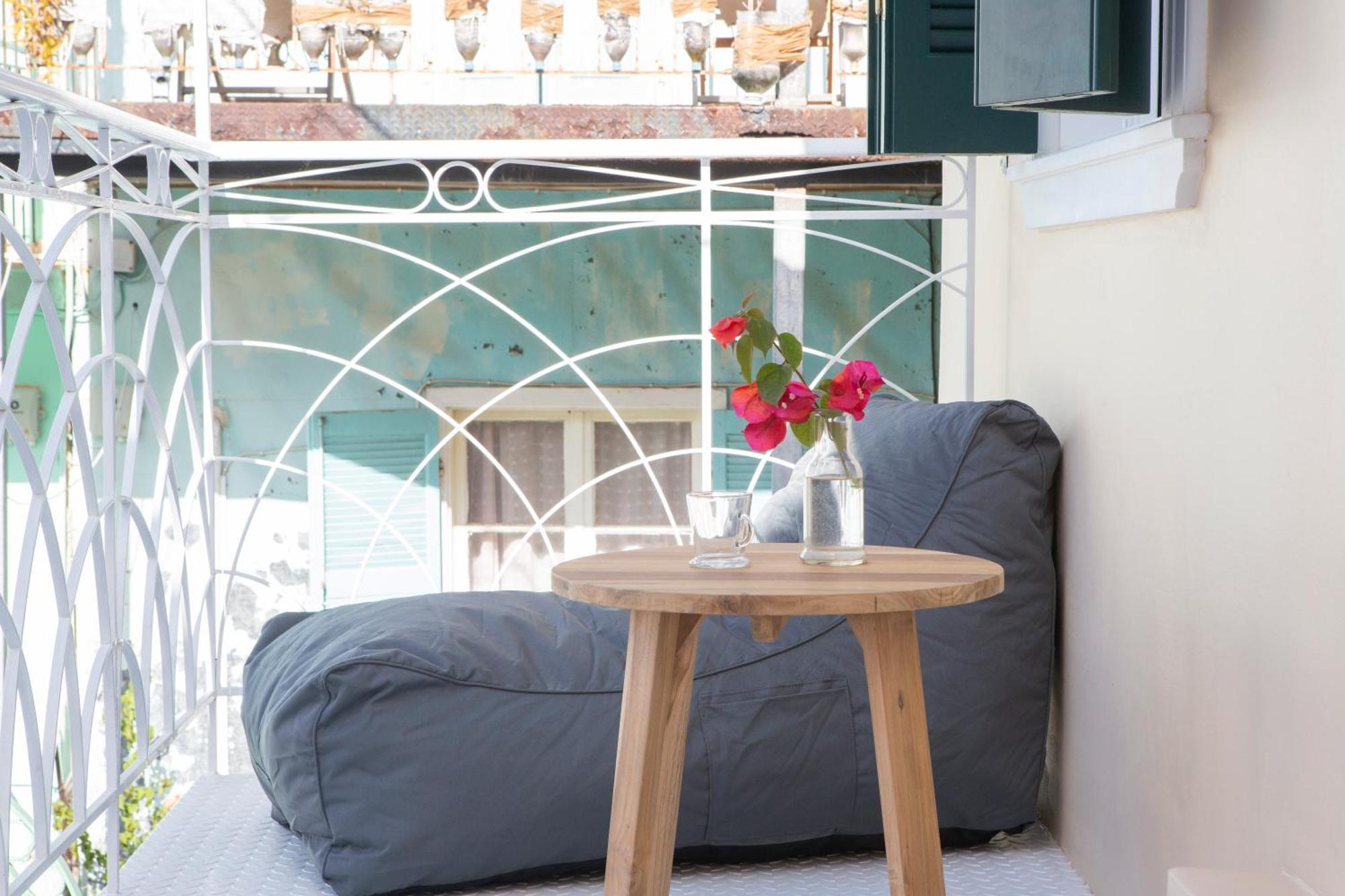 Angestrale Wood Apartment