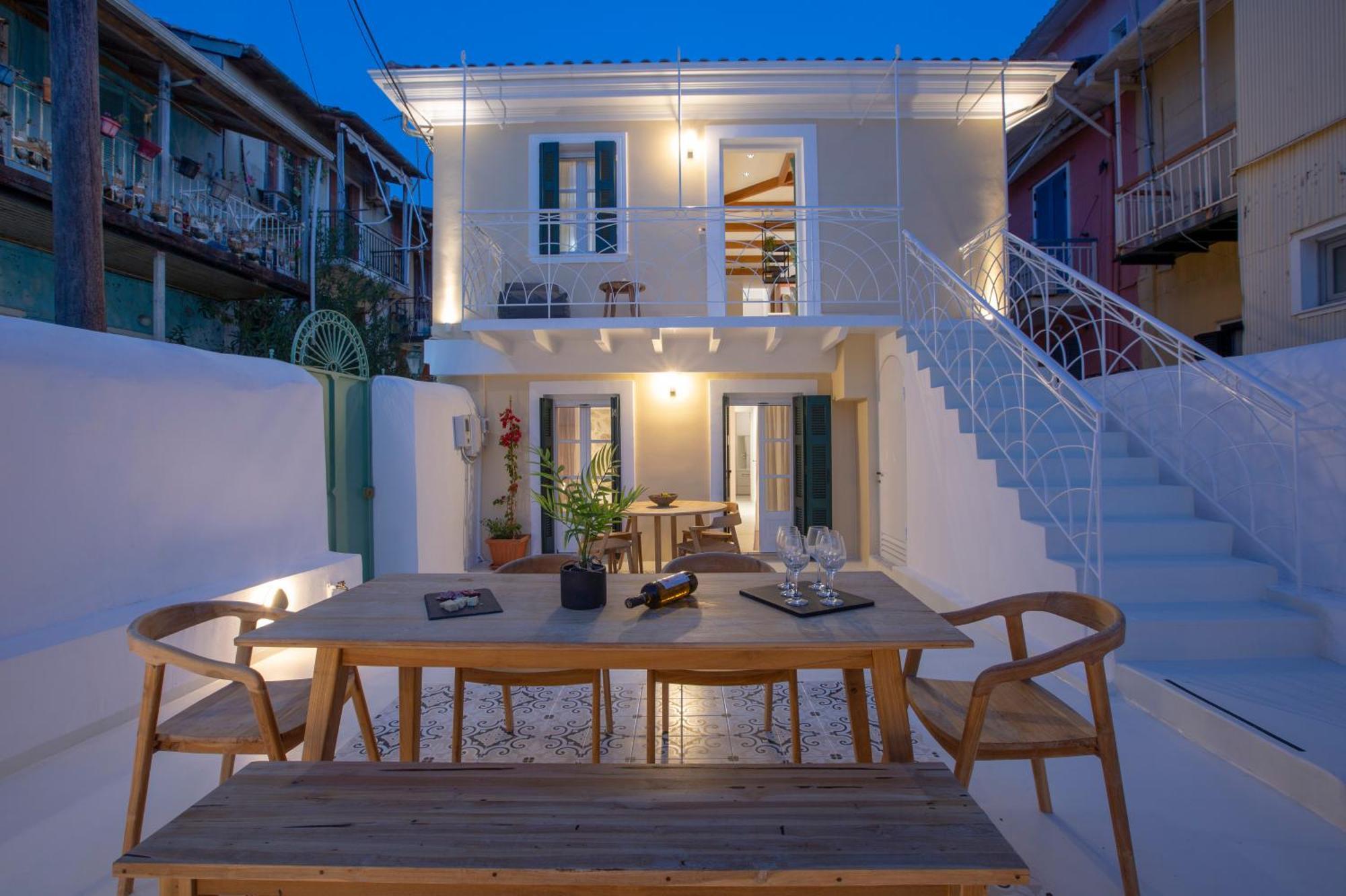 Angestrale Wood Apartment